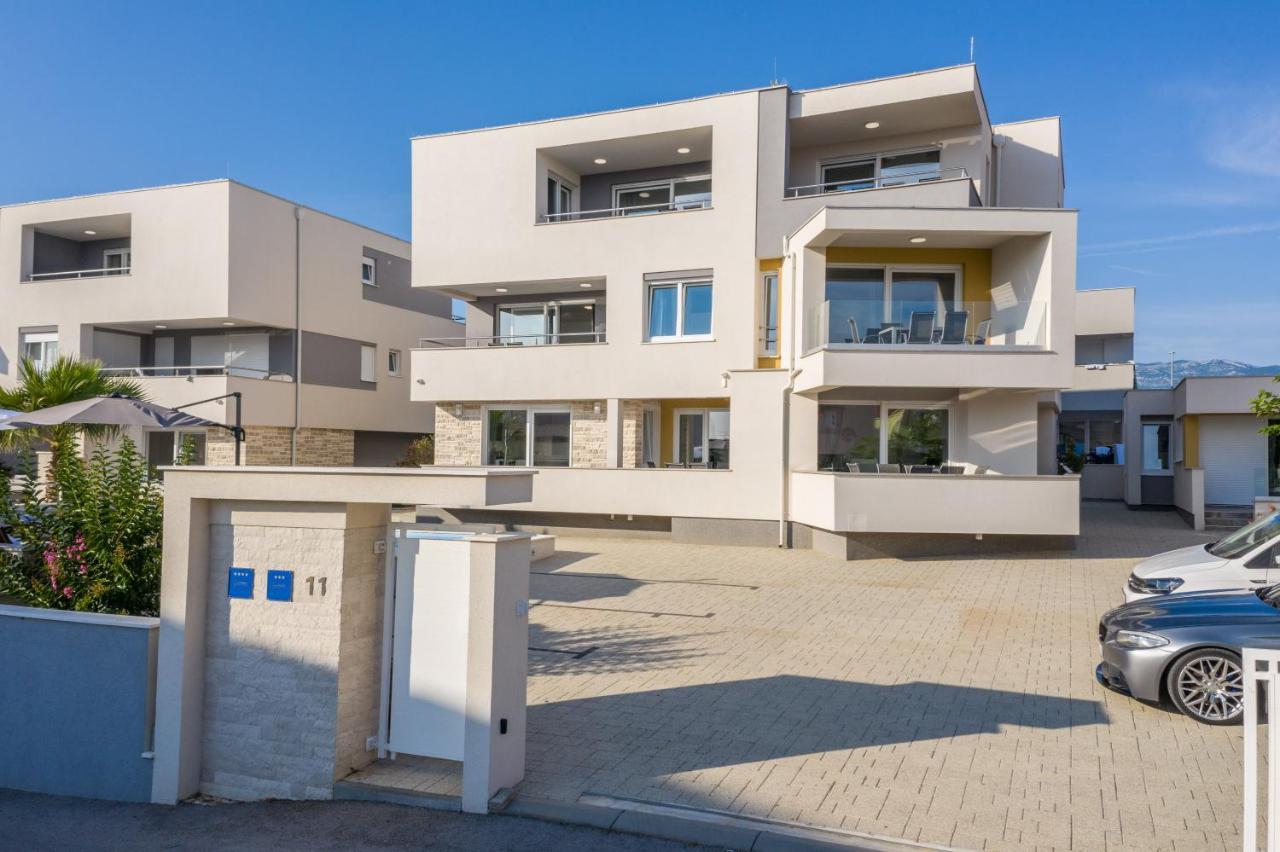 Apartments & Rooms Danivan Pool Villas B نوفاليا المظهر الخارجي الصورة