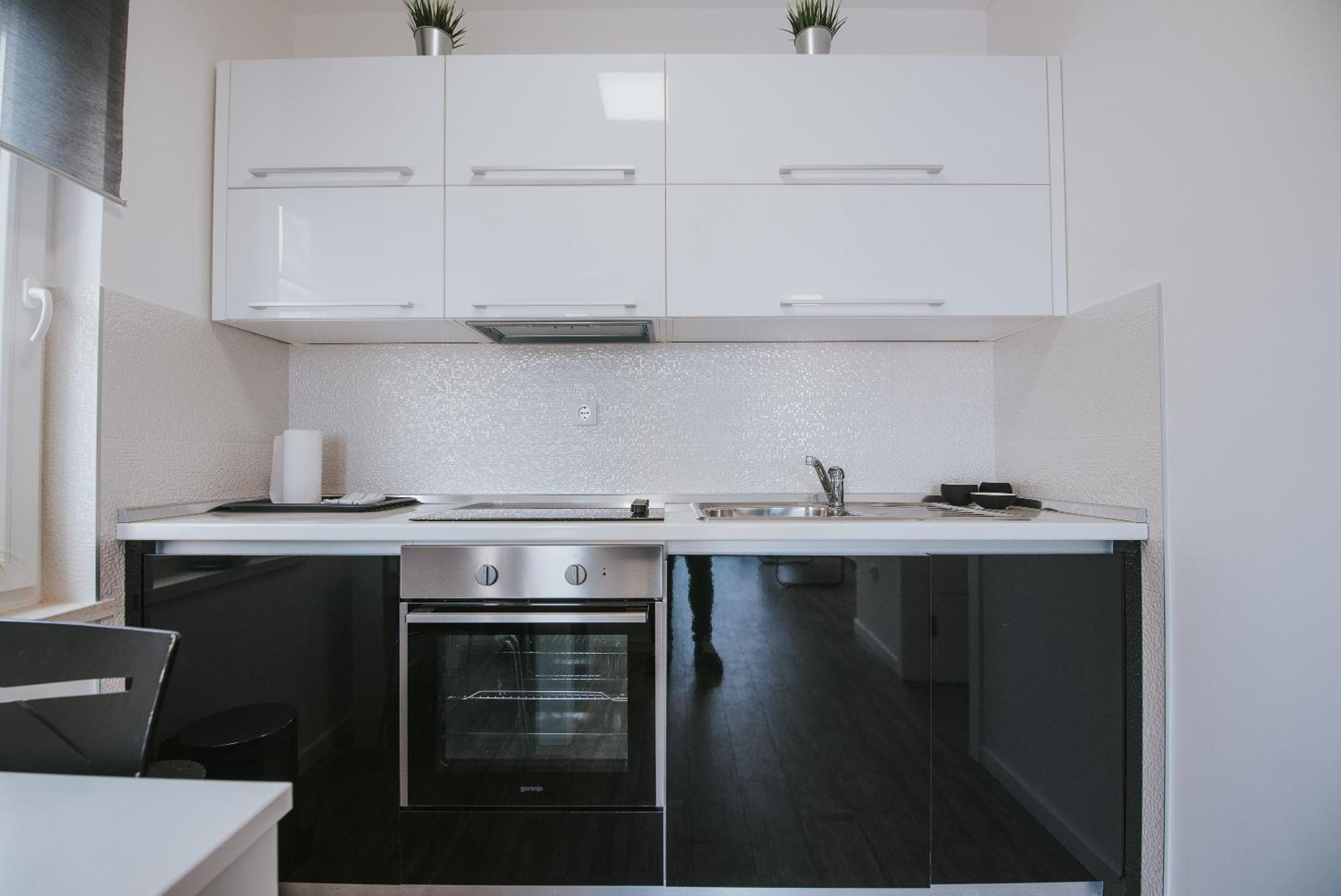 Apartments & Rooms Danivan Pool Villas B نوفاليا الغرفة الصورة