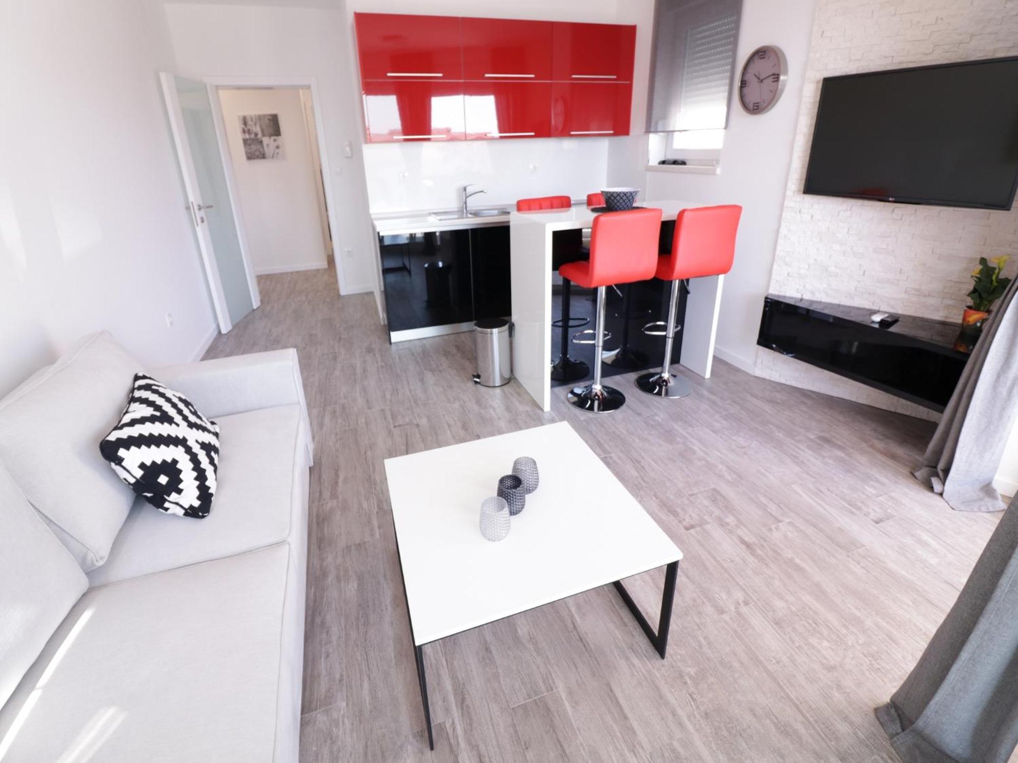 Apartments & Rooms Danivan Pool Villas B نوفاليا الغرفة الصورة